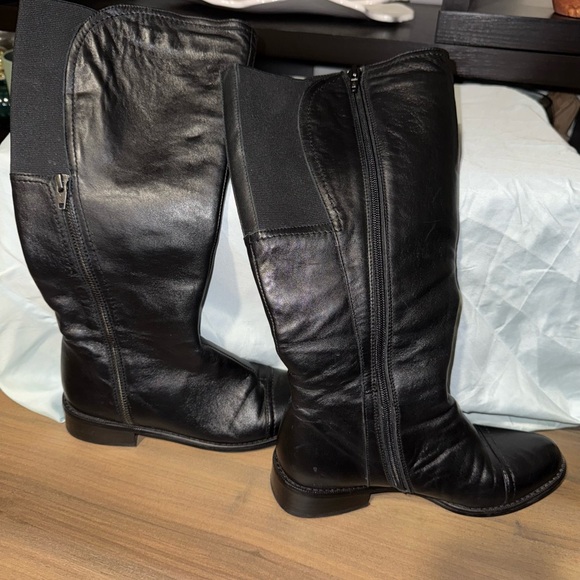 Vero Cuoio Black Leather Knee-High Boots - Picture 1 of 3